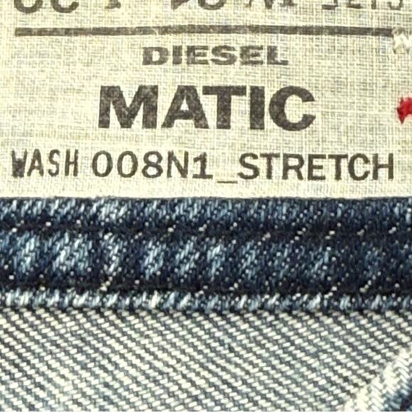 Diesel Matic Men’s Factory Distressed Stretch Jeans Made in Italy Size 31 x 32 - Picture 10 of 14